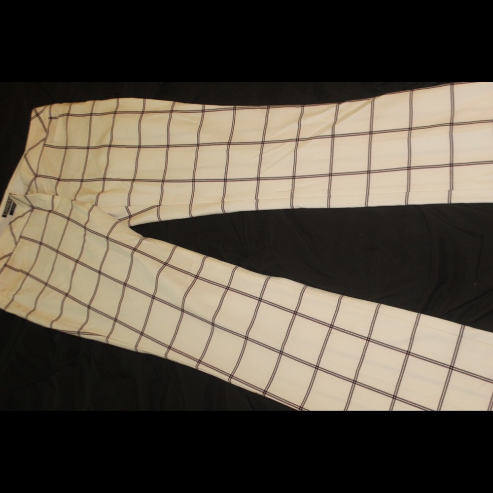 Express plaid trousers size 4R only worn once.